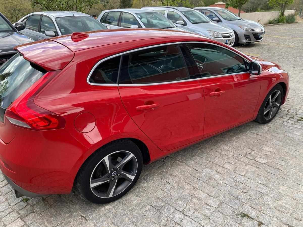 volvo-v40-2013-diesel-1560cc