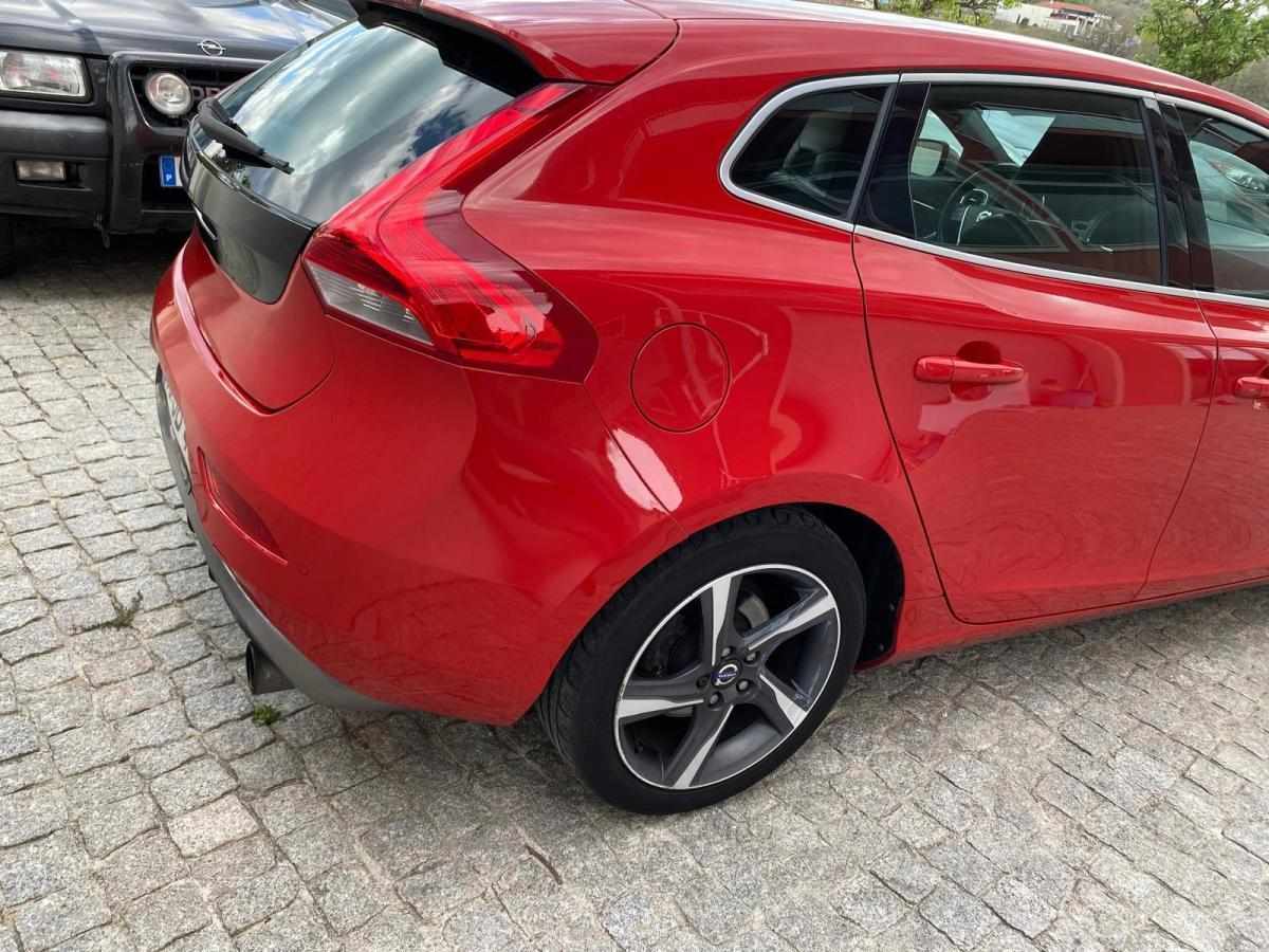 volvo-v40-2013-diesel-1560cc