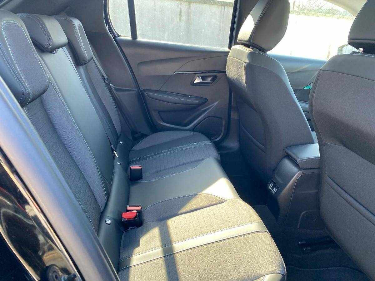 peugeot-208-2022-gasolina-1199cc