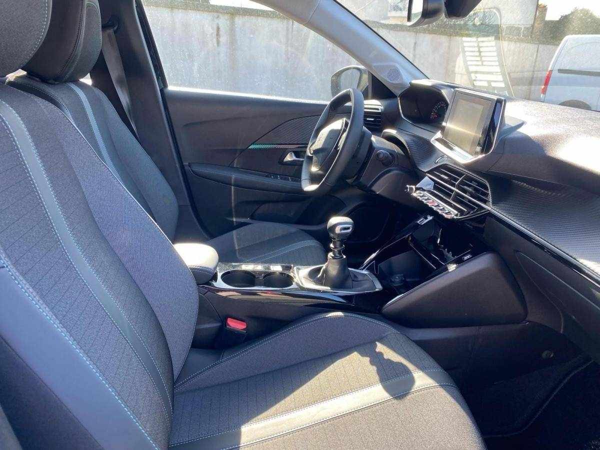 peugeot-208-2022-gasolina-1199cc