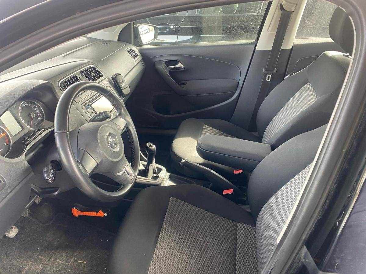 volkswagen-polo-2011-diesel-1199cc