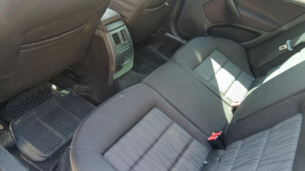 skoda-octavia-break-2012-diesel-1598cc