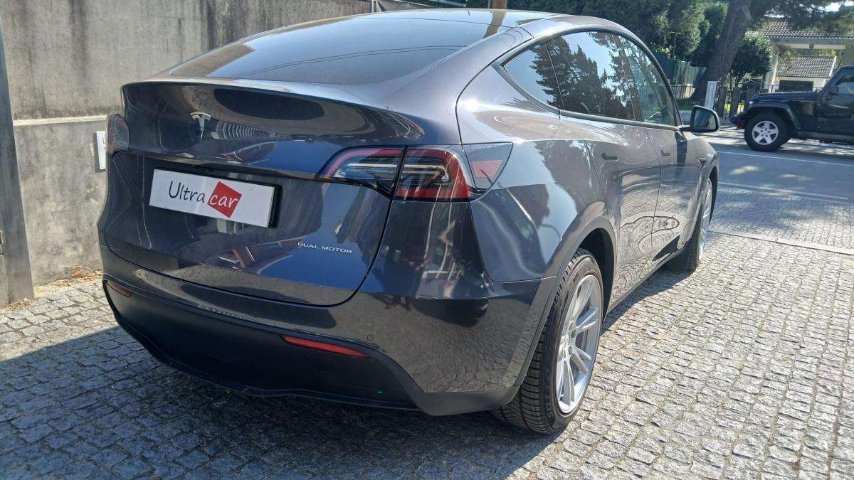 tesla-model-y-2022-eletrico-0cc