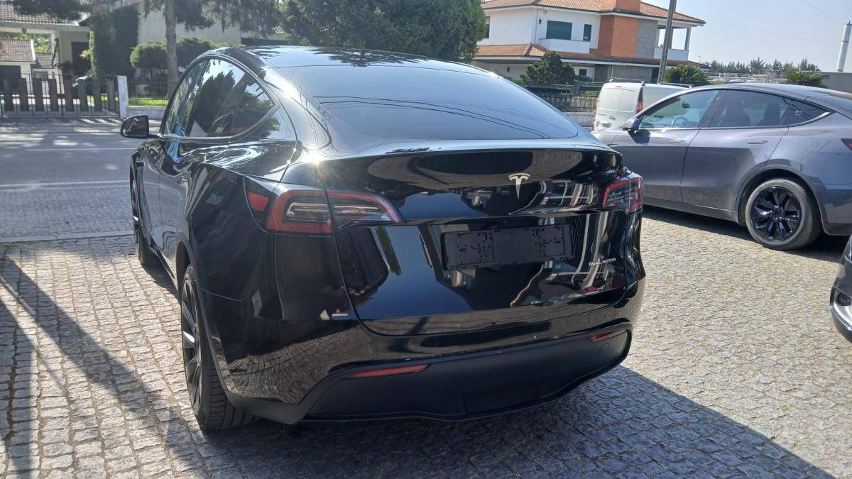 tesla-model-y-2023-eletrico-0cc