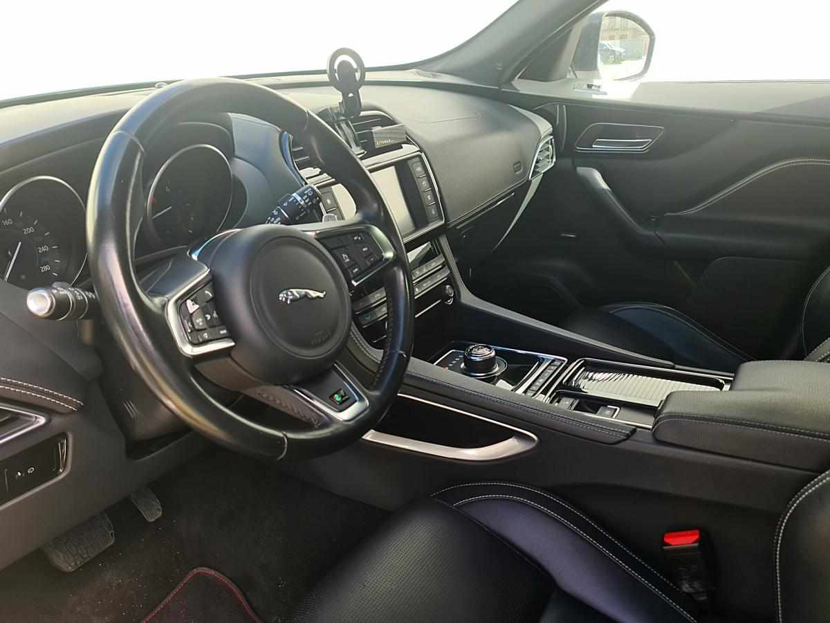 jaguar-f-pace-20d-awd-2017-diesel-1999cc