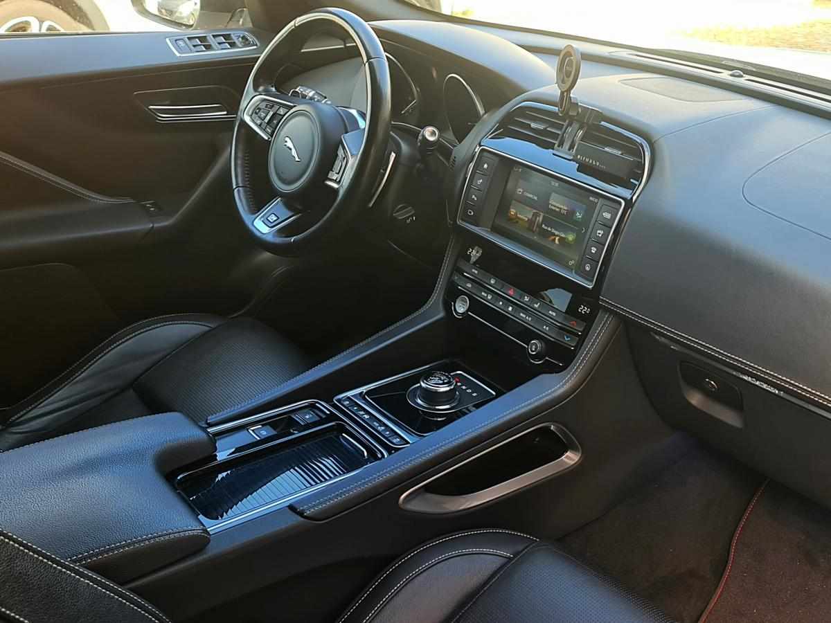 jaguar-f-pace-20d-awd-2017-diesel-1999cc