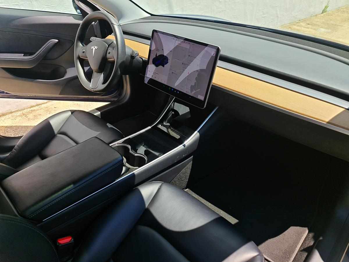 tesla-model-3-standard-range-2020-eletrico