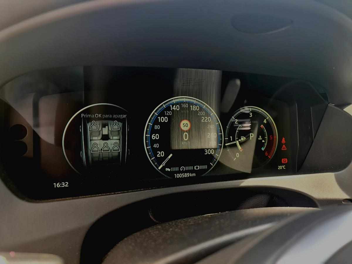 jaguar-f-pace-20d-awd-2017-diesel-1999cc