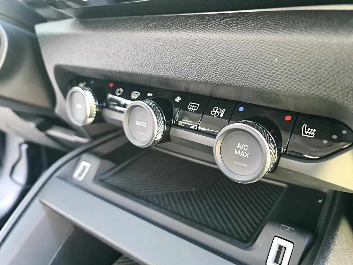 citroen-e-c4-50-kwh-2023-eletrico-1cc