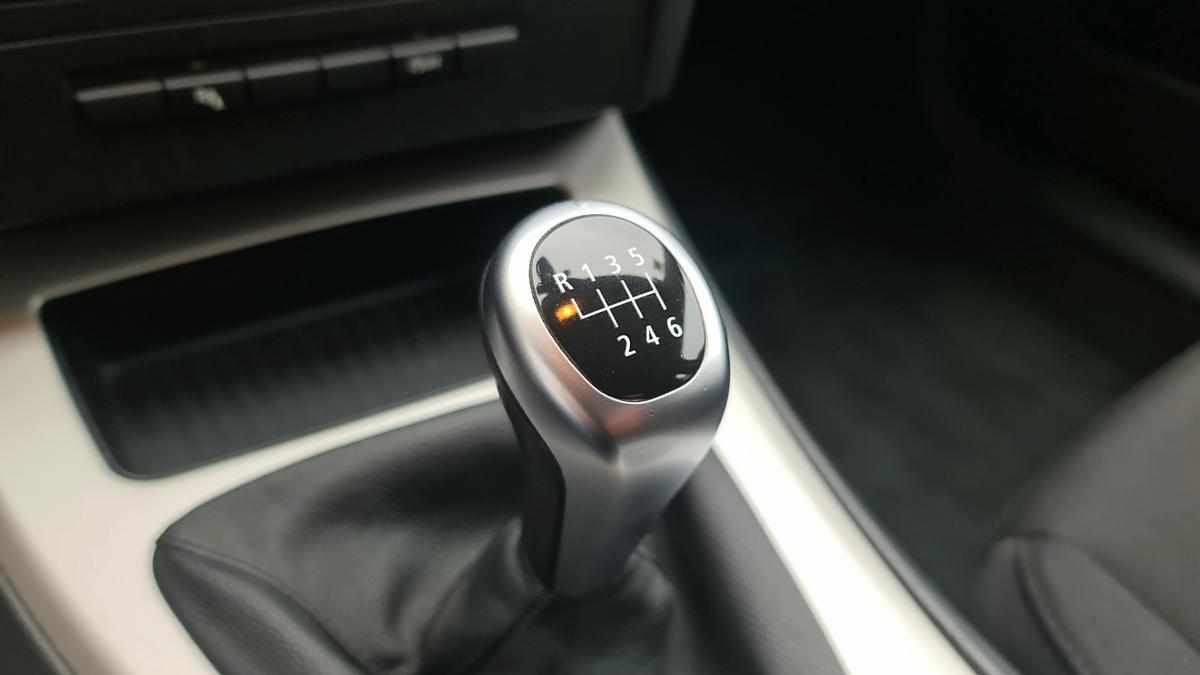 bmw-serie-3-320d-2009-diesel-1995cc