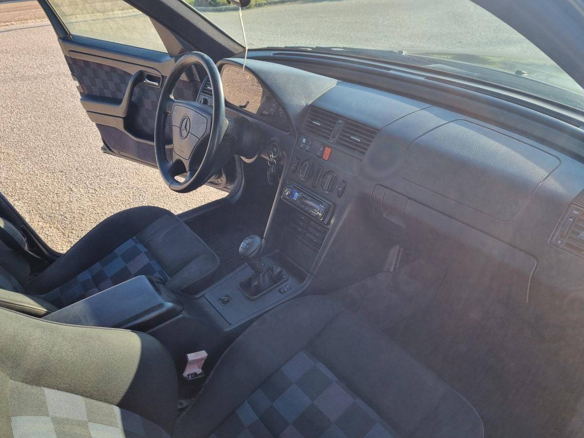 mercedes-benz-classe-c-1994-diesel-2155cc