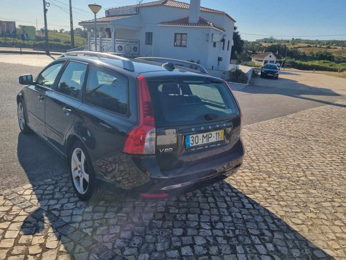 volvo-v50-2012-diesel-1560cc