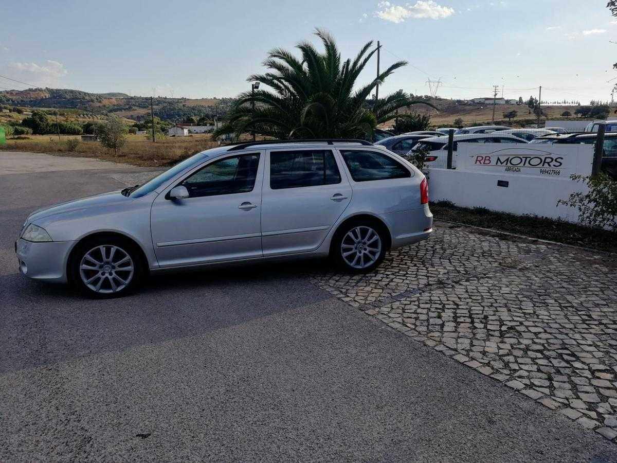 skoda-octavia-2009-diesel-2000cc