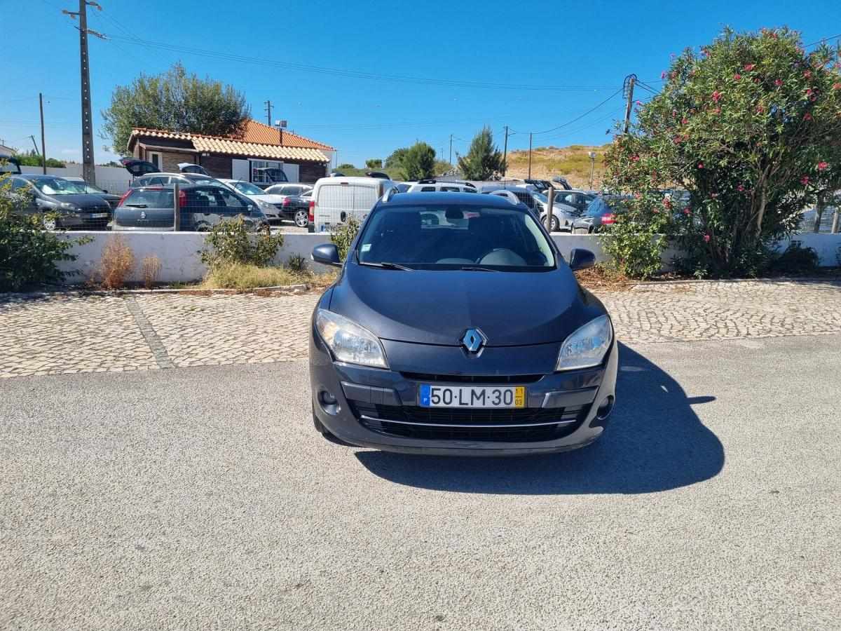 renault-megane-sport-tourer-2011-diesel-1461cc
