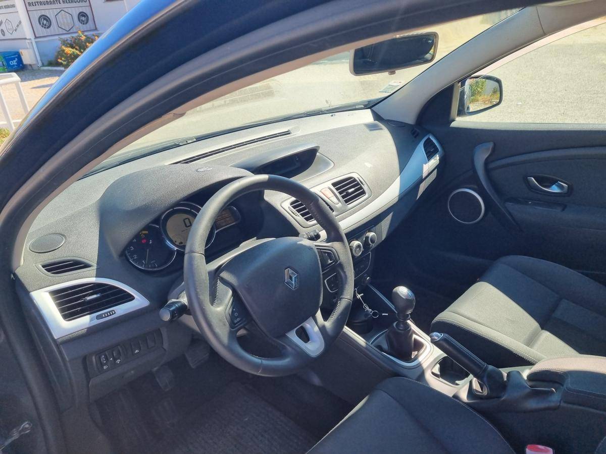 renault-megane-sport-tourer-2011-diesel-1461cc
