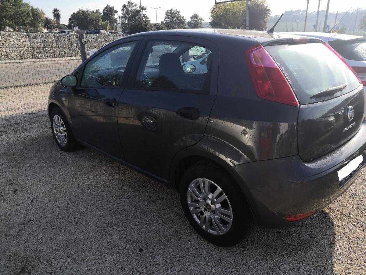 fiat-punto-2015-diesel-1300cc