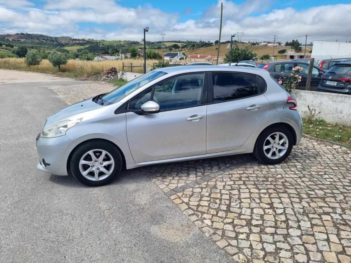 peugeot-208-2015-diesel-1398cc