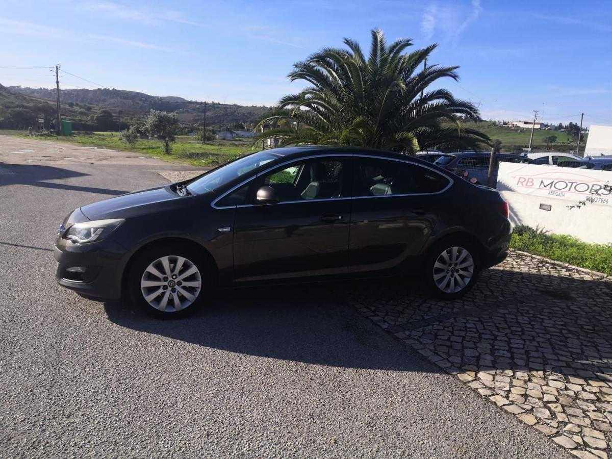 opel-astra-2015-diesel-1600cc