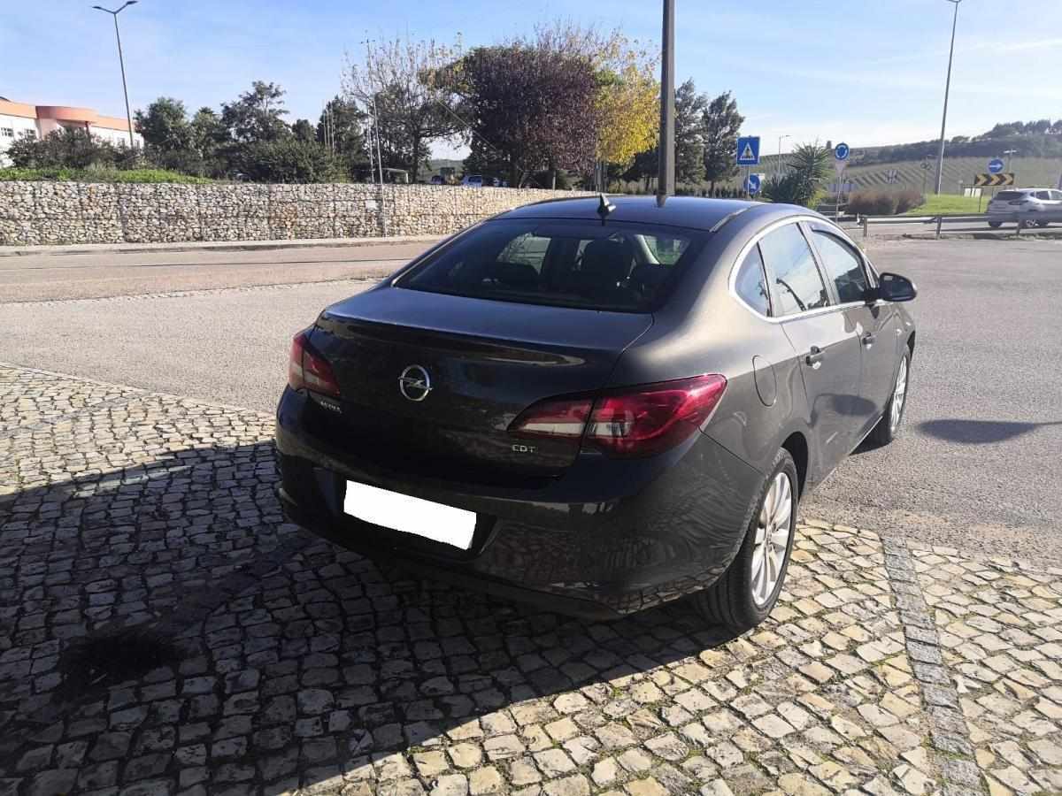 opel-astra-2015-diesel-1600cc
