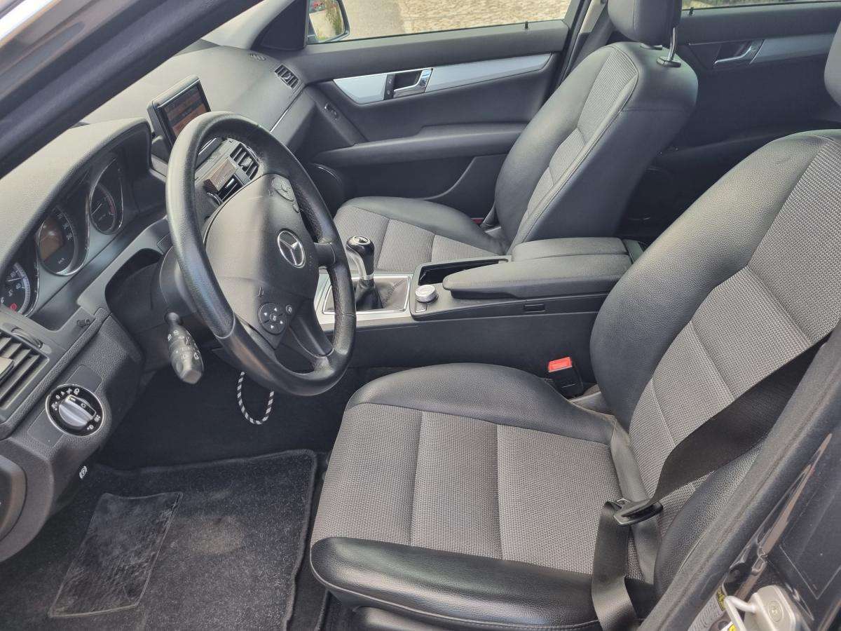 mercedes-benz-classe-c-2009-diesel-2143cc