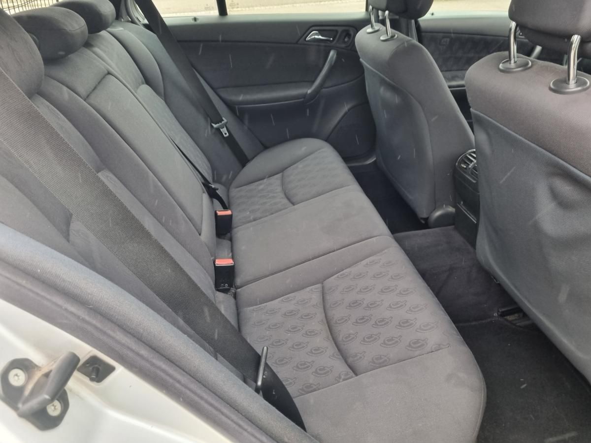 mercedes-benz-classe-c-2003-diesel-2200cc