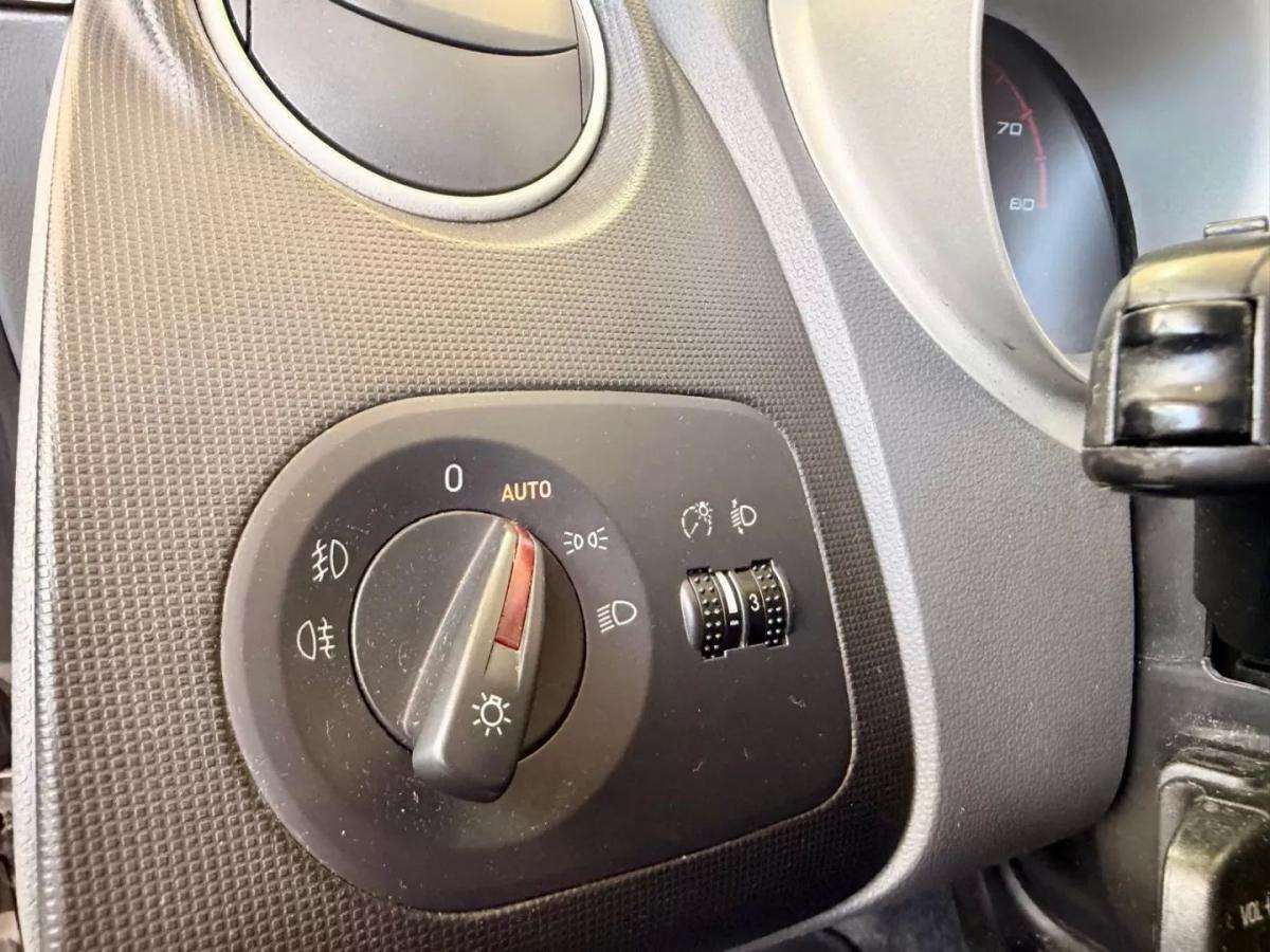 seat-ibiza-2011-gasolina-1198cc