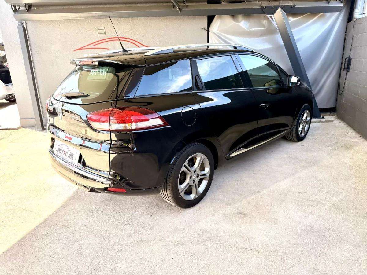 renault-clio-sport-tourer-2013-diesel-1461cc
