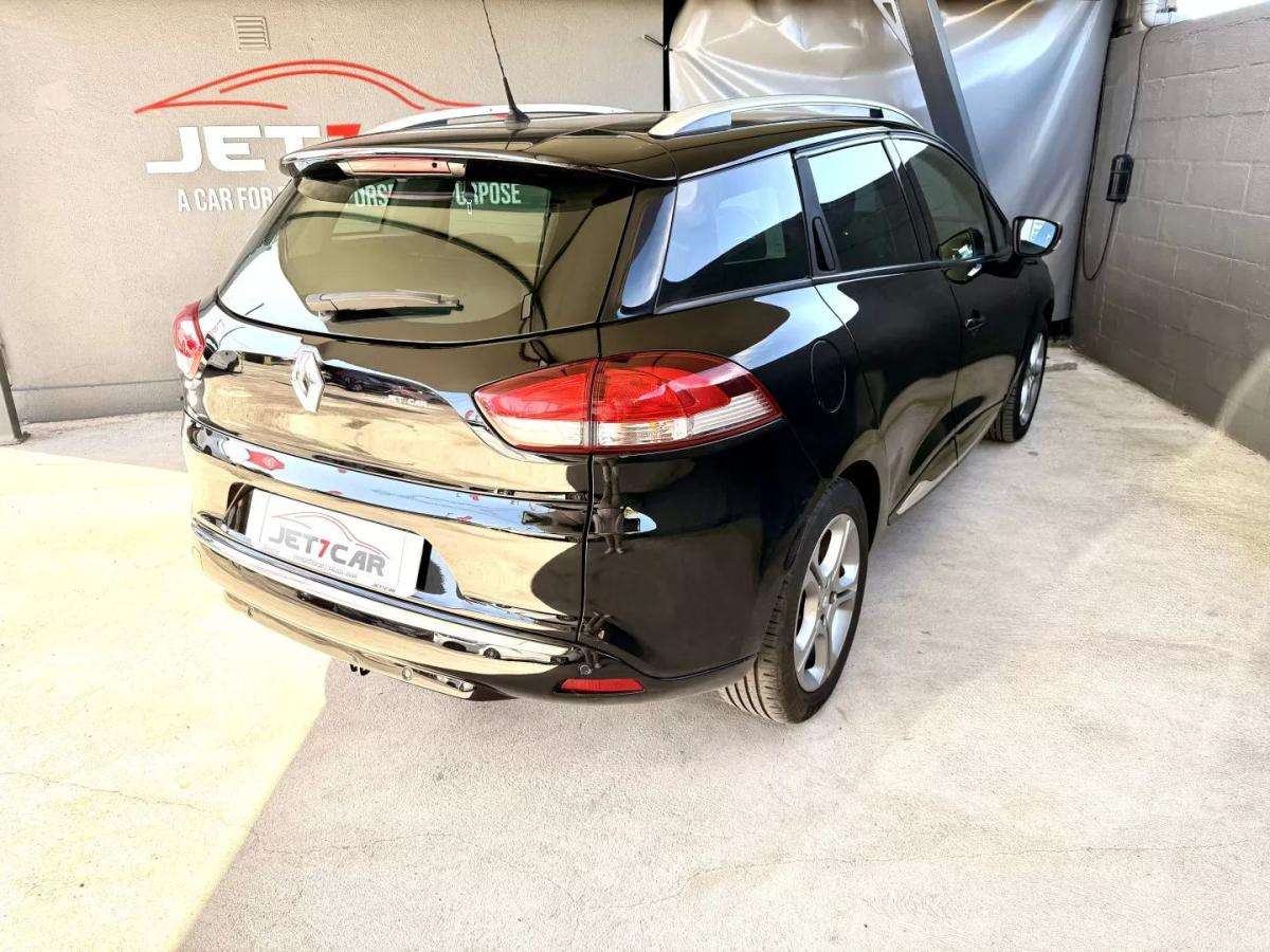 renault-clio-sport-tourer-2013-diesel-1461cc