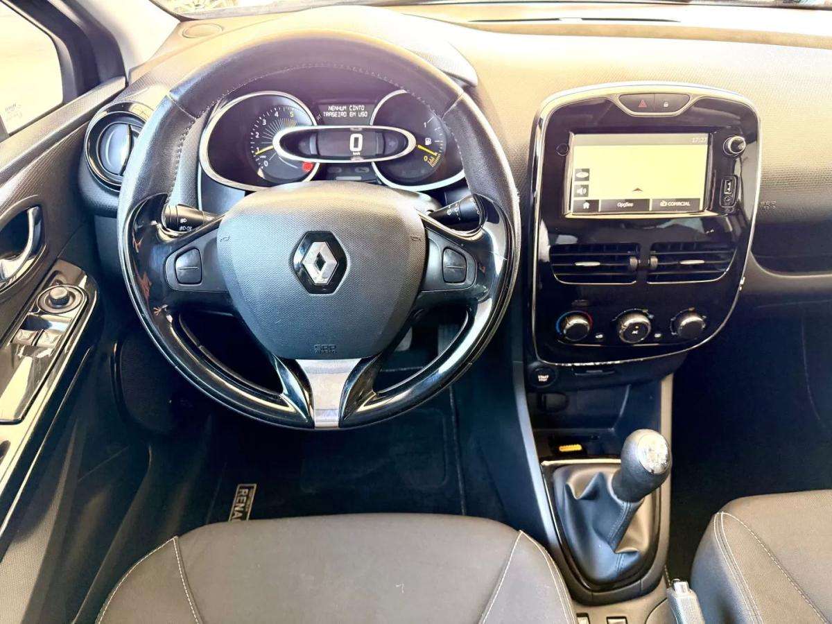 renault-clio-sport-tourer-2013-diesel-1461cc