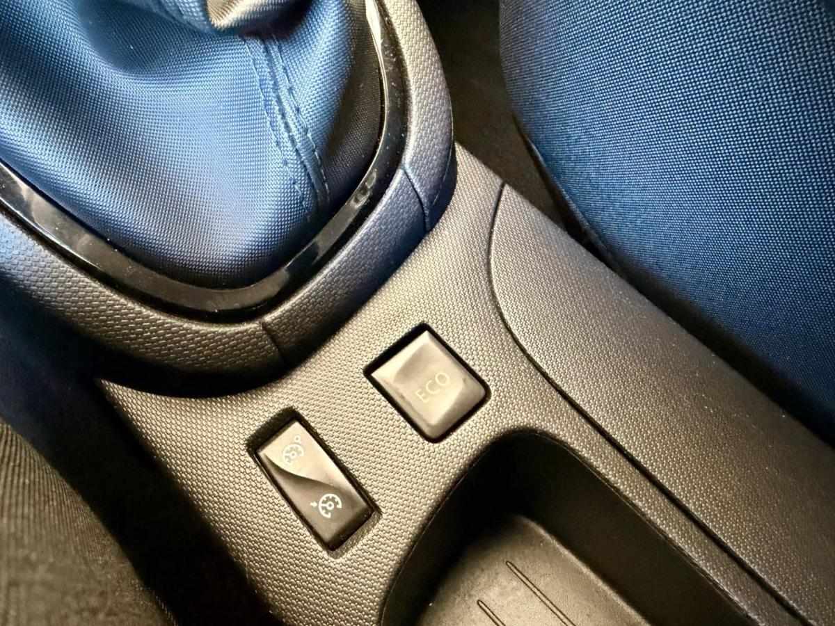 renault-clio-sport-tourer-2013-diesel-1461cc