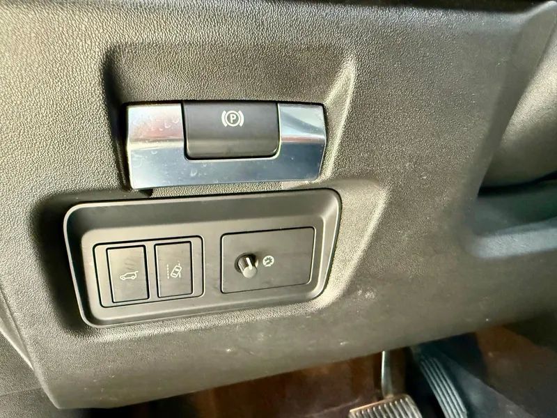 jaguar-e-pace-2018-diesel-1999cc