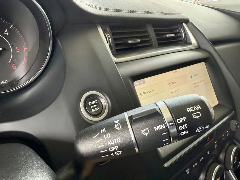 jaguar-e-pace-2018-diesel-1999cc