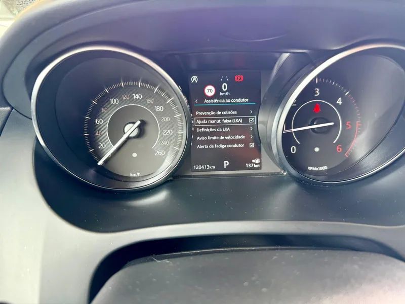jaguar-e-pace-2018-diesel-1999cc