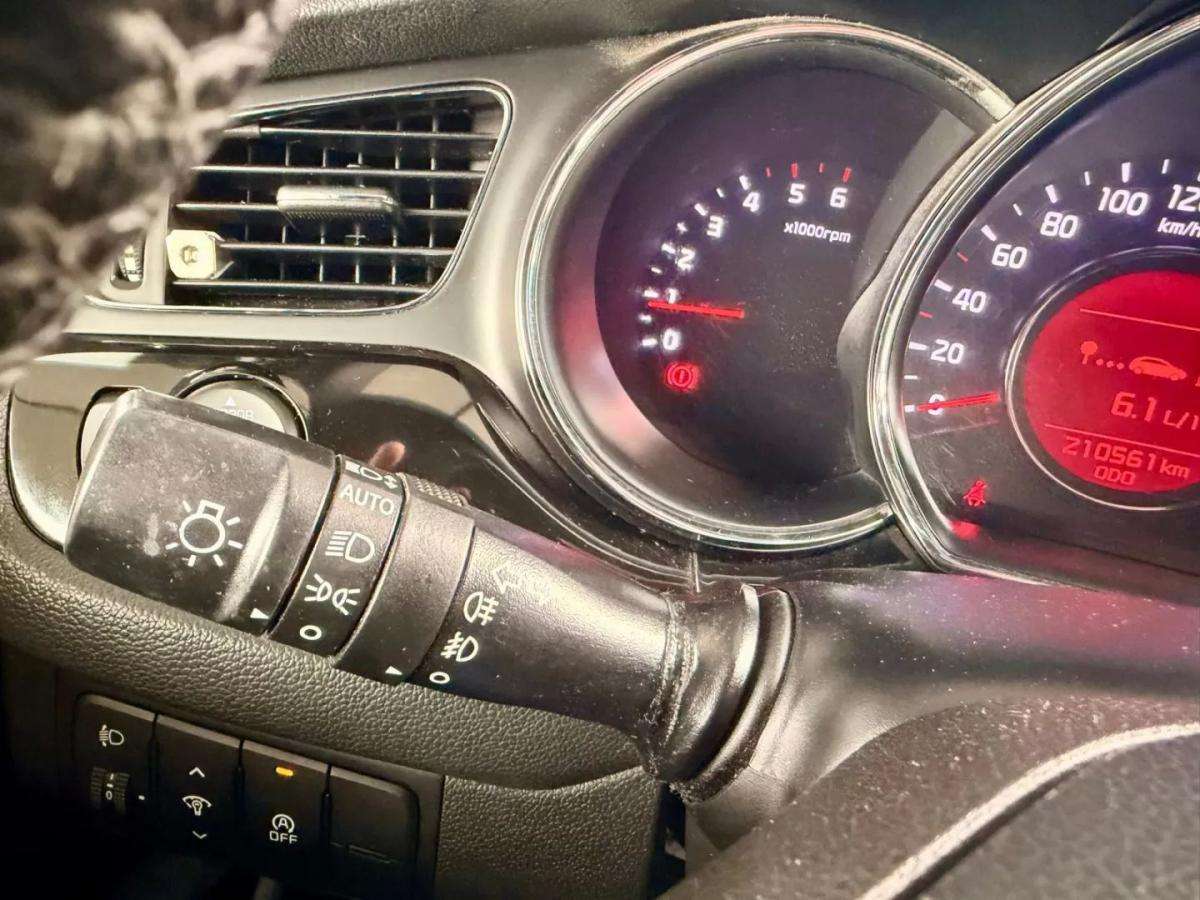 kia-ceed-2015-diesel-1582cc