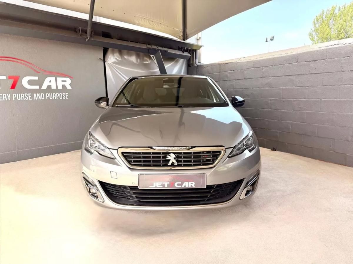 peugeot-308-2017-gasolina-1199cc
