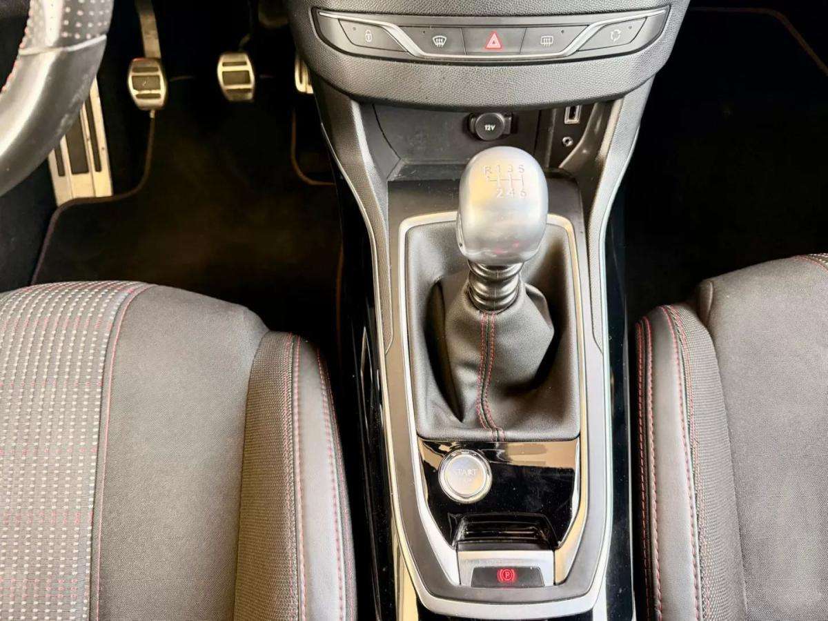 peugeot-308-2017-gasolina-1199cc