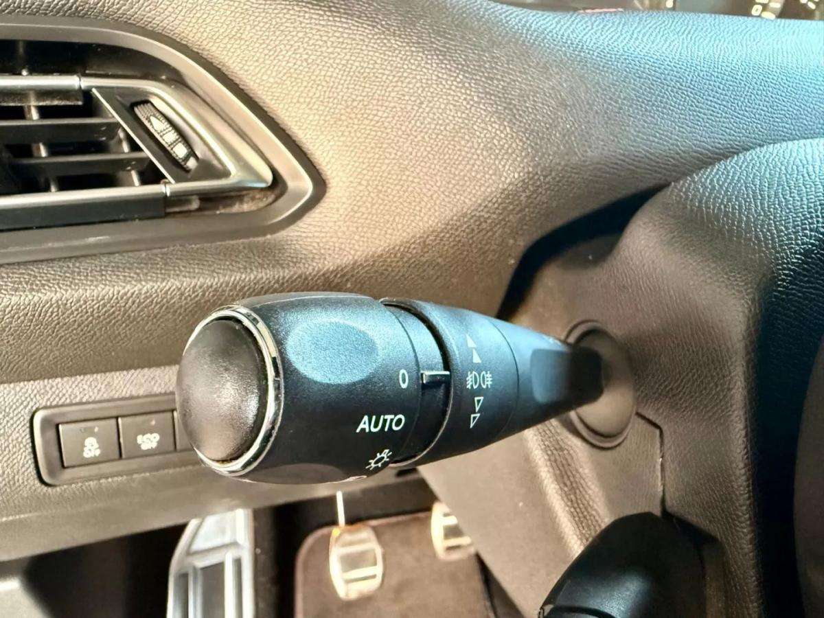 peugeot-308-sw-2015-diesel-1997cc