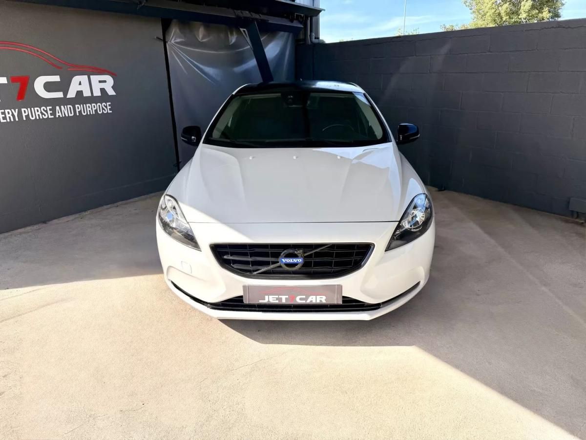volvo-v40-2014-diesel-1969cc
