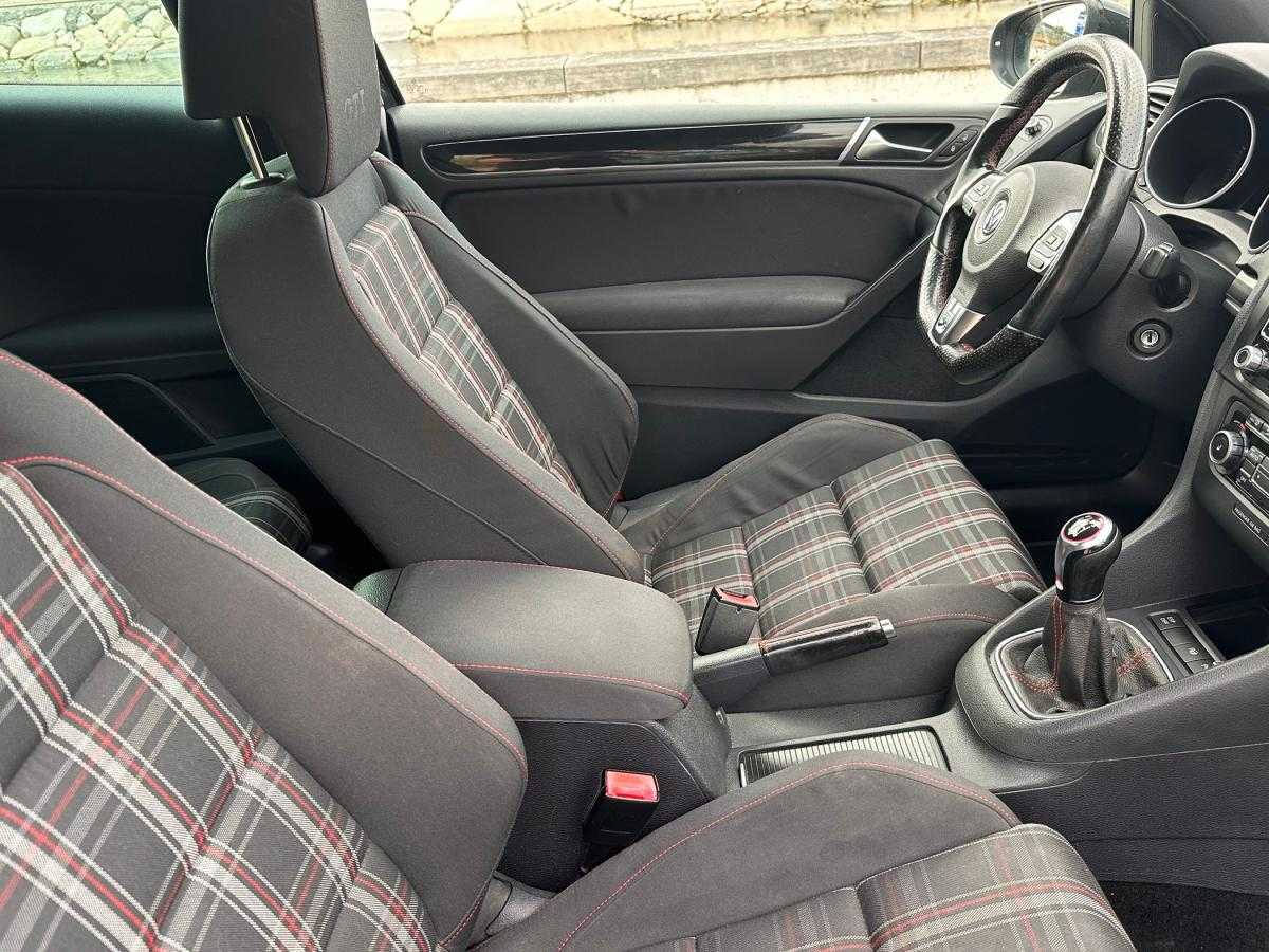 volkswagen-golf-2009-gasolina-1984cc
