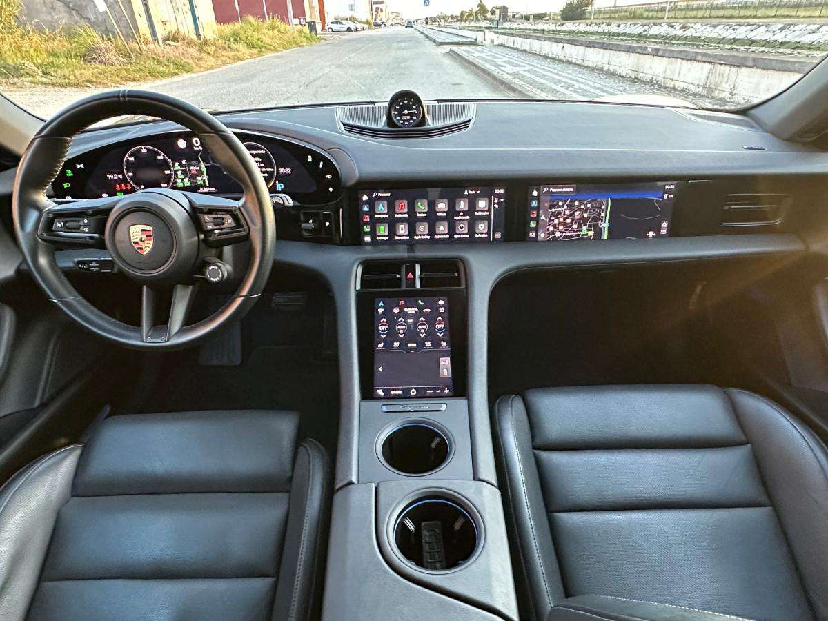 porsche-taycan-2023-eletrico-500cc