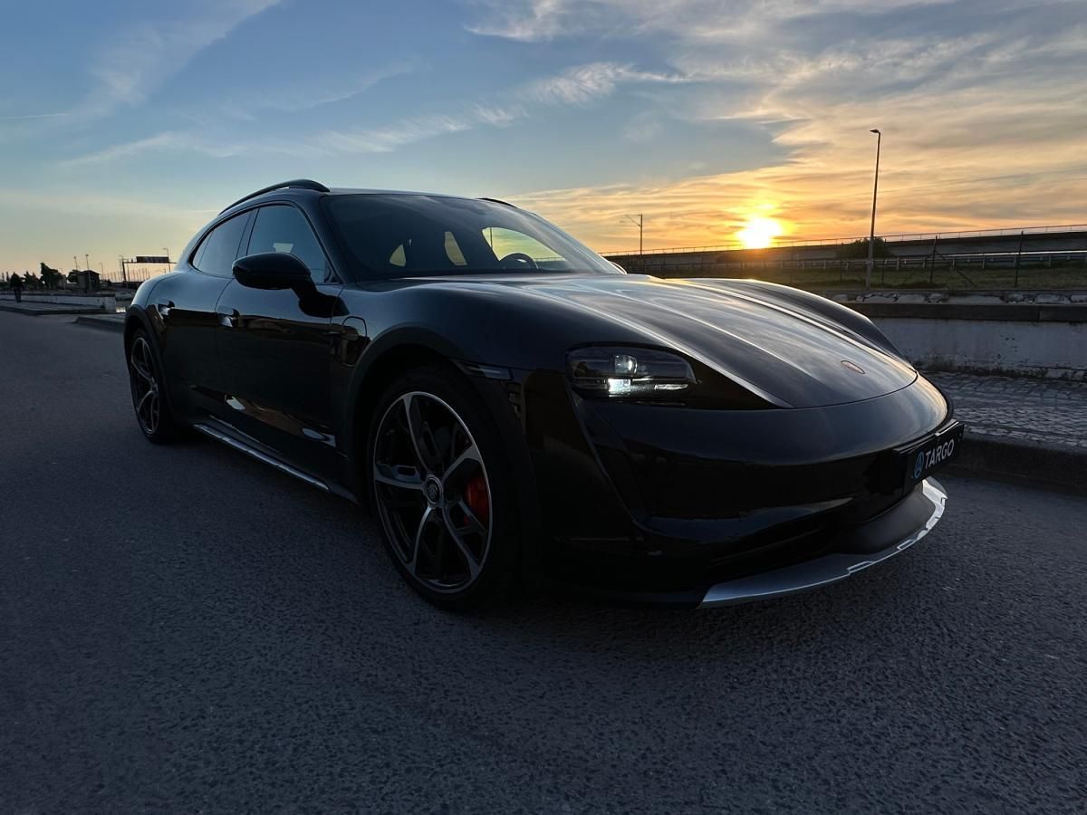 porsche-taycan-2023-eletrico-500cc