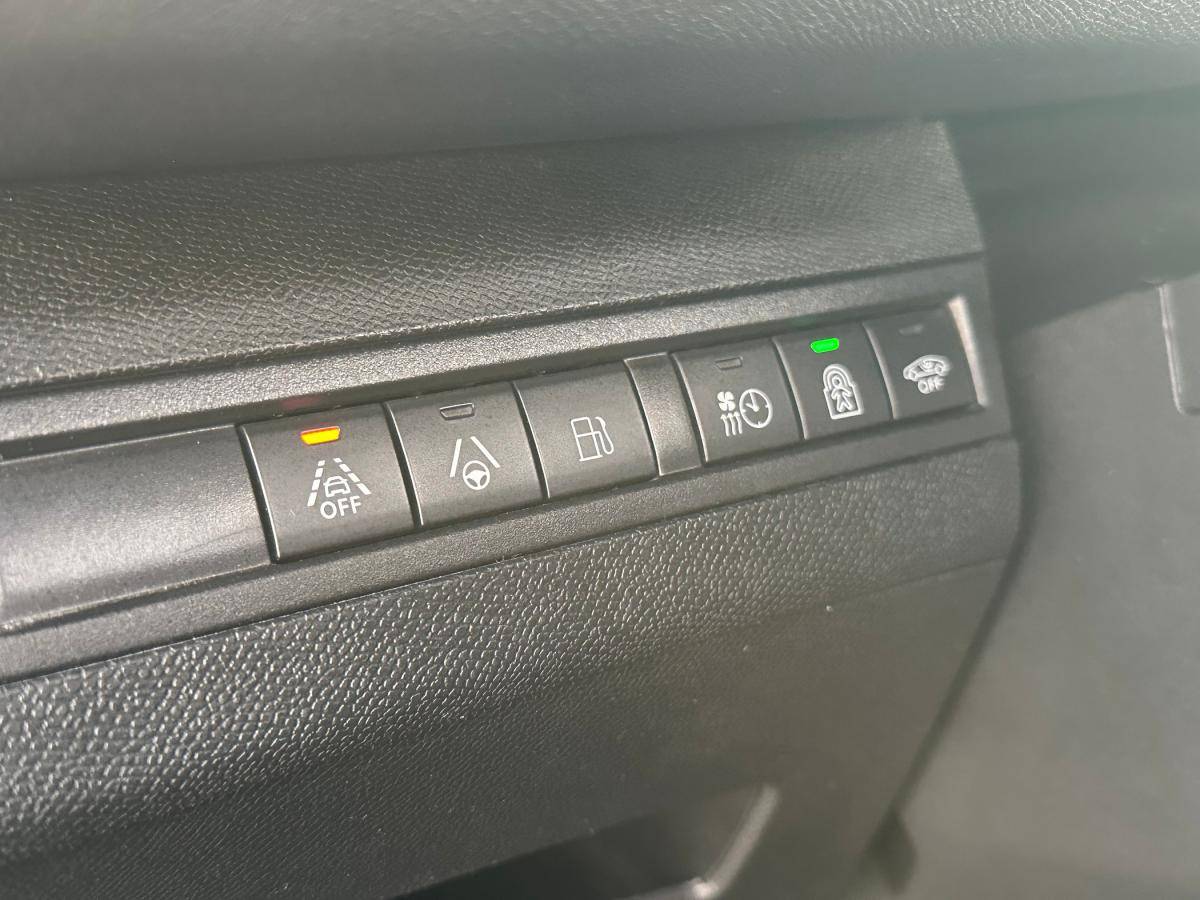 peugeot-3008-2021-hibrido-a-gasolina-1598cc