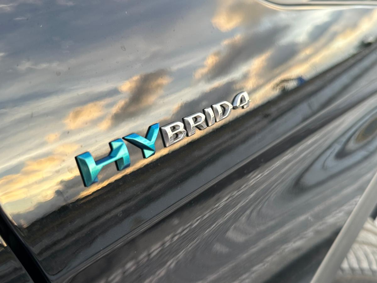 peugeot-3008-2021-hibrido-a-gasolina-1598cc