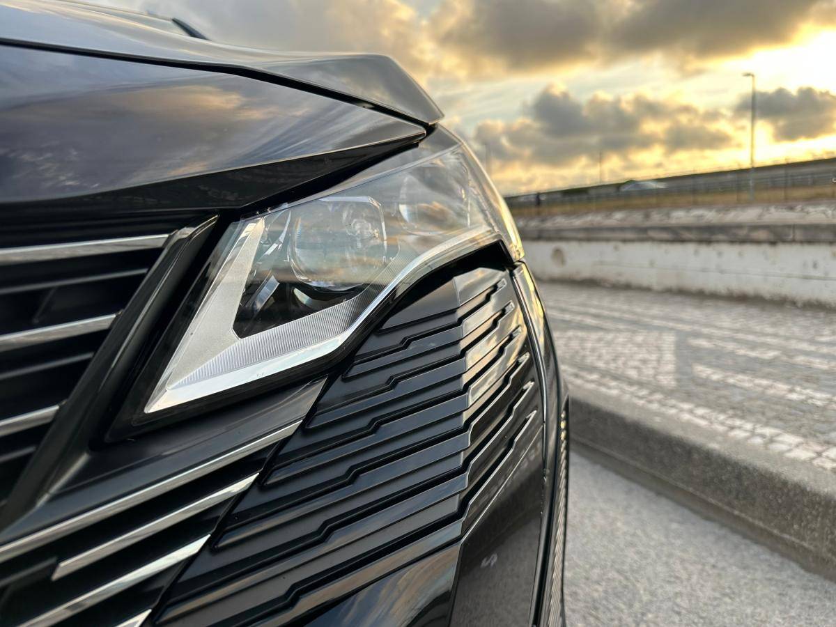 peugeot-3008-2021-hibrido-a-gasolina-1598cc
