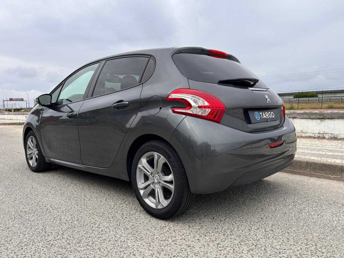 peugeot-208-2015-diesel-1398cc