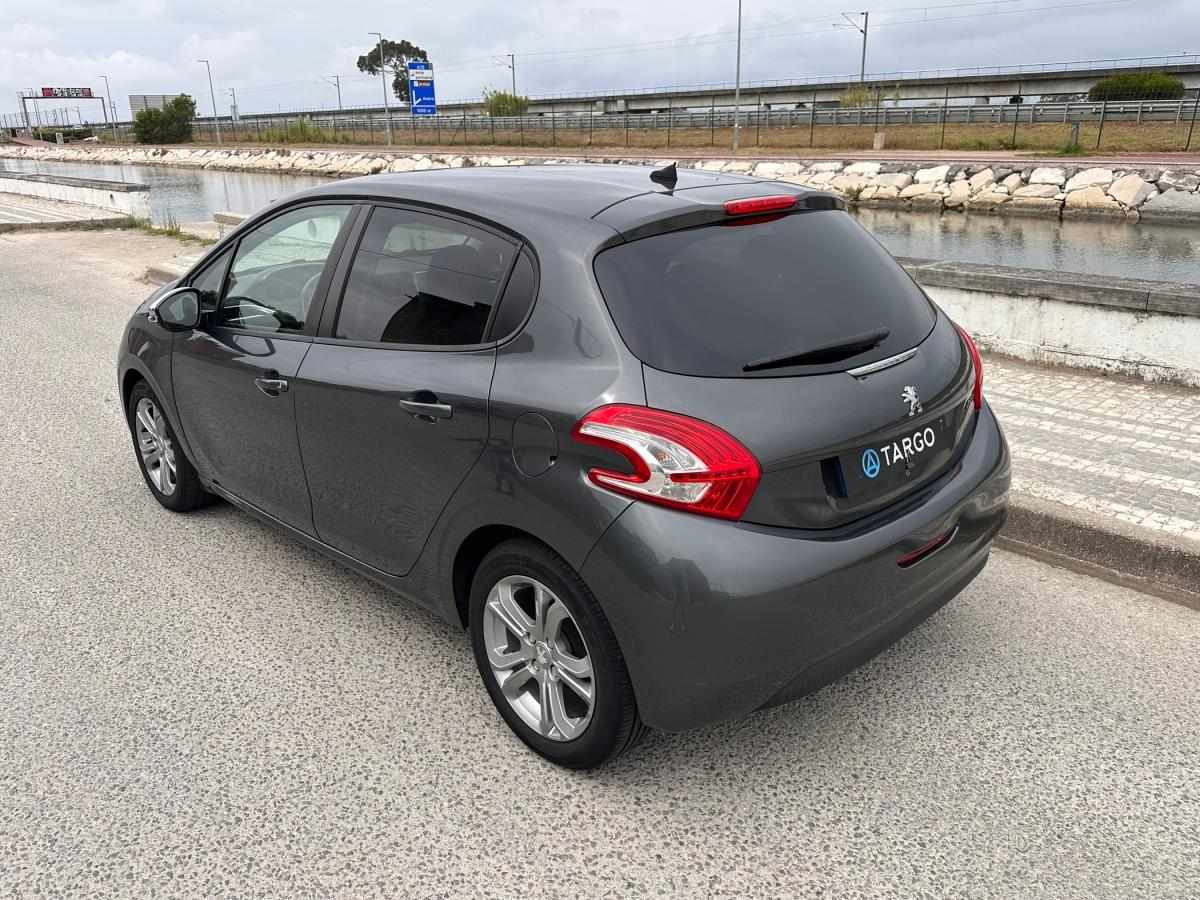 peugeot-208-2015-diesel-1398cc