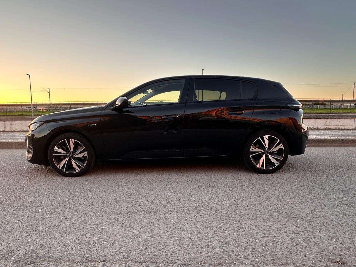 peugeot-308-2022-hibrido-a-gasolina-1598cc