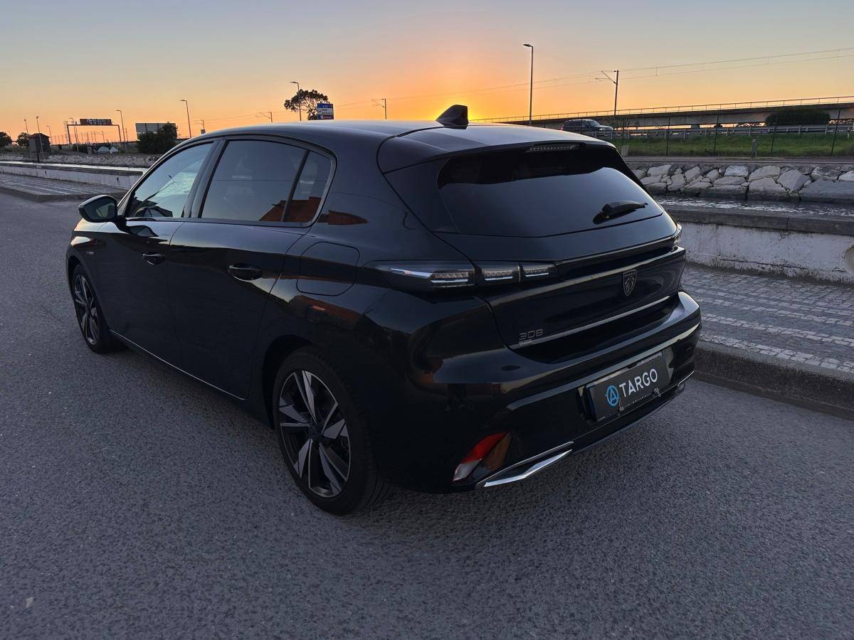 peugeot-308-2022-hibrido-a-gasolina-1598cc