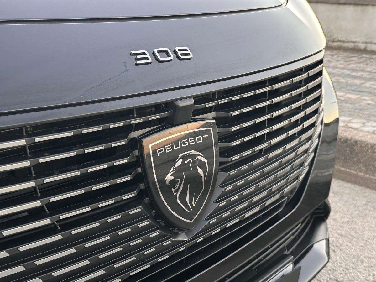 peugeot-308-2022-hibrido-a-gasolina-1598cc