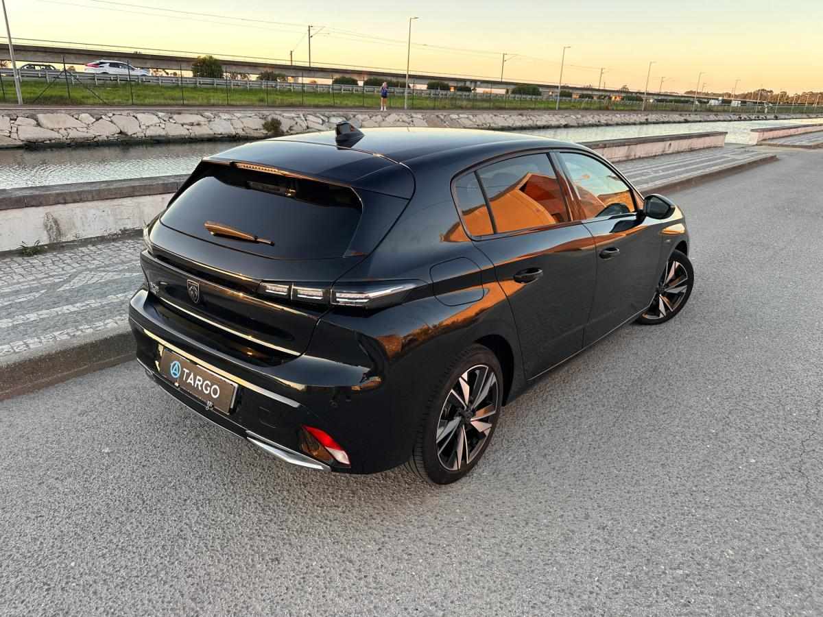 peugeot-308-2022-hibrido-a-gasolina-1598cc